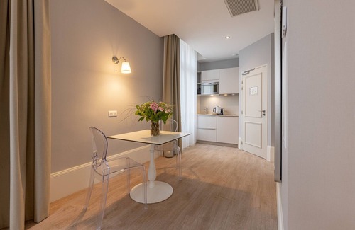 Limoges Apartment | La Maison Blanche