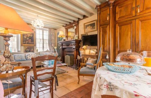 Arquian Bed & Breakfast | La maison bleue