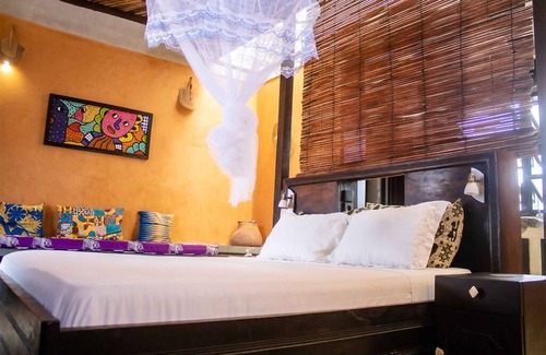 Lome House | La Maison Bleue Lomé