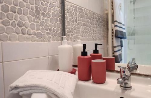 Chateauroux House | La Maison Combanaire