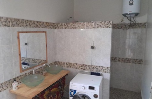 Rao Apartment | La Maison d'Aladji