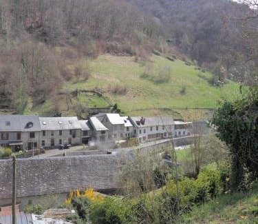 Saint-Lary House | La Maison d'Anna