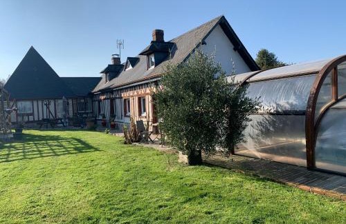 Neville House | LA MAISON DE FAMILLE