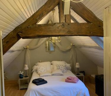 Neville House | LA MAISON DE FAMILLE