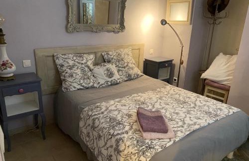 Chateney House | La Maison de Jeanne