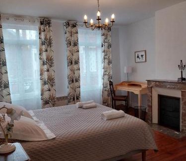 Peronne House | La Maison de Léonie