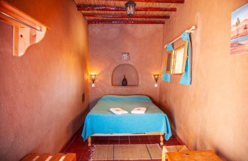 Ait Boukha House | La Maison de l'Homme Bleu