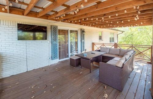 Northport House | LA Maison De LA Nouvelle-Orléans GAME DAY house Covered Patio