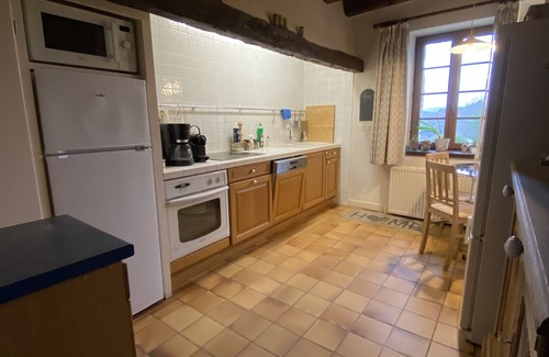 Goulles House | La Maison de Lauze: Charming cottage on the farm