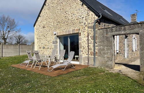 Gouville-sur-Mer House | La Maison de Mamie Marcelle