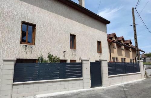 Tourmont House | La maison de Morgane