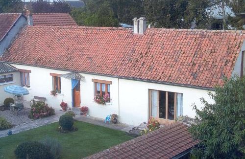 Crouy-Saint-Pierre House | La maison de Pierre et Liliane