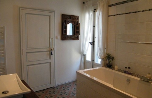 Caux House | La Maison de Rose - B&B