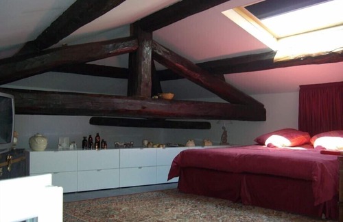 Caux House | La Maison de Rose - B&B