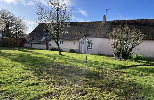 Fontaine-la-Guyon House | La Maison des Saveurs et son Jardin