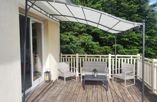 Schorbach House | La Maison des Joel's