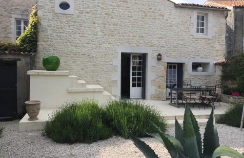 Thaire Bed & Breakfast | La Maison du Baloir