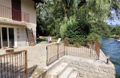 Vions House | La Maison du lac