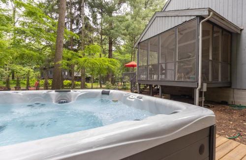 Shorewood-Tower Hills-Harbert House | La Maison du Lac