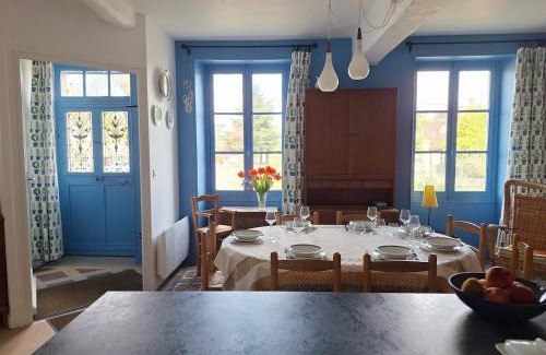 Asnieres-sous-Bois House | La maison du ruisseau