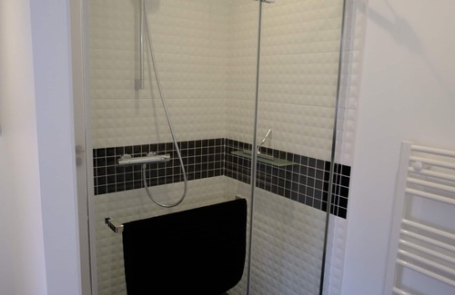 Tiffauges Bed & Breakfast | La Maison du Sculpteur, near Puy du Fou, Clisson, Montaigu, Les Herbiers.