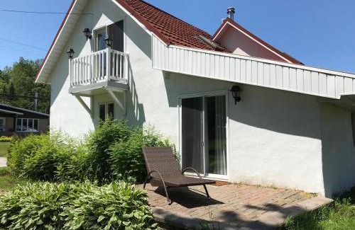 Mauricie House | La Maison du Village, spa