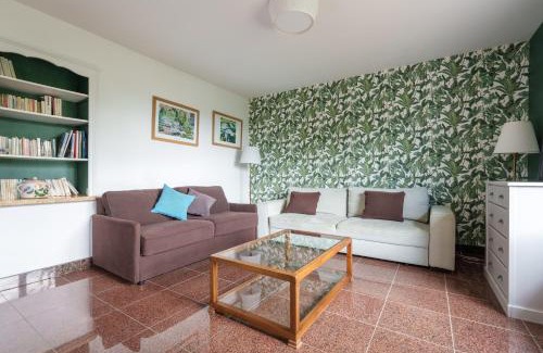 Ravieres House | La Maison et son jardin sur le Canal de Bourgogne