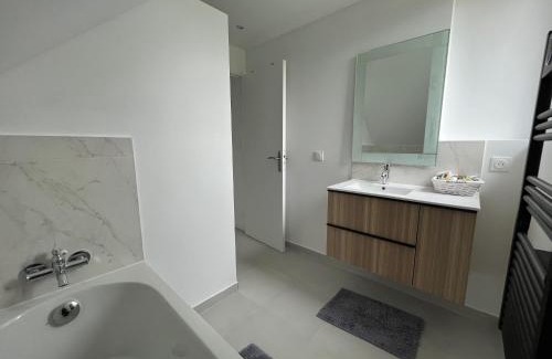 Garancieres Apartment | La maison familliale