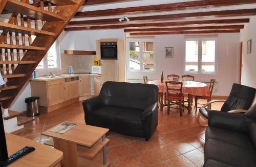 Ingersheim House | LA MAISON FLEURIE Gîtes du Florimont