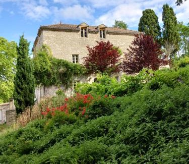 Le Cler Bed & Breakfast | LA MAISON FORTE