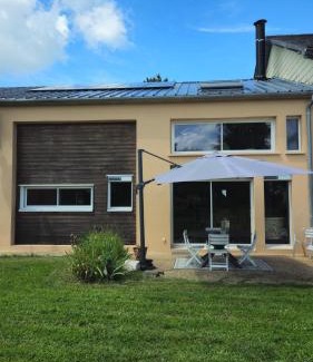 Muret-le-Chateau Apartment | La maison Grès