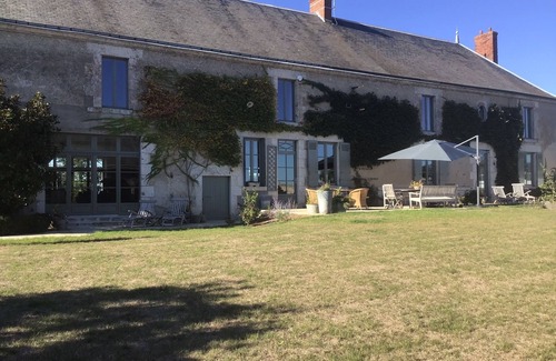 Mulsans House | La Maison Grande: Magnifique Corps de Ferme de 700m2 Entièrement Rénové, 14 Pers