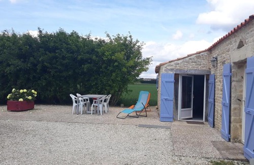 Doix-les-Fontaines House | La maison neuve