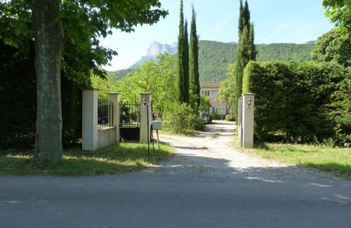 Saillans Bed & Breakfast | La Maison Rose