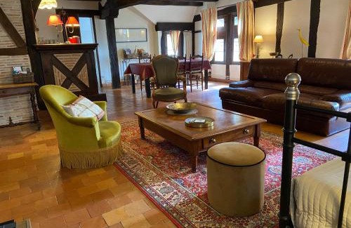 Chinon Apartment | La Maison Rouge