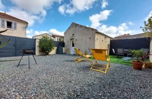 Doix-les-Fontaines House | La Maisonnette du Marais - 1 à 6 Pers