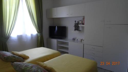 Crillon-le-Brave Bed & Breakfast | La maisonnette