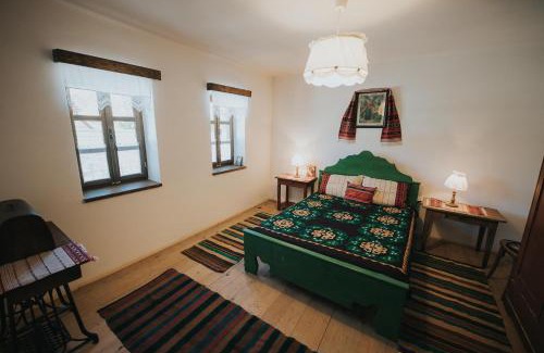 Porumbacu de Jos House | La Mama Anica