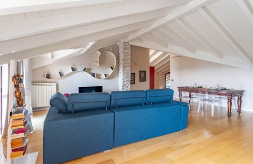 Certosa di Pavia Apartment | La Mansarda Tra Le Risaie
