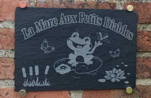 Equemauville House | La mare aux petits diables