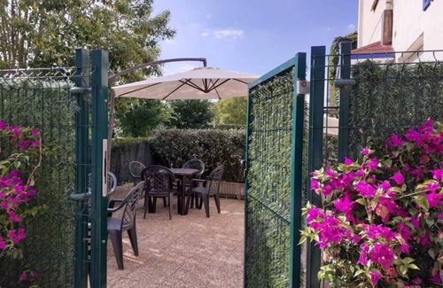 Laredo House | LA MARINA B 1 BEDROOM