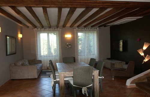 Quincy-Voisins Cottage | La Marquise Maison 10 Mn from Disneyland, easy access to the Portes De Paris