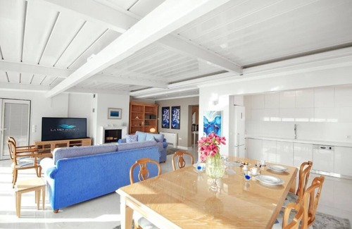 Nikita House | La Mer Apartments