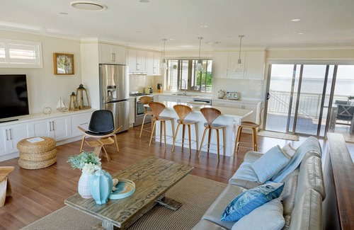 Callala Beach House | La Mer at Callala Beach - Views to The Sea