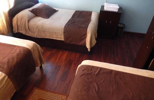 Chimborazo Province Hotel | La Merced Plaza Hospedaje