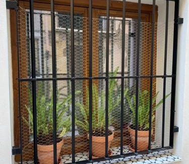 Xativa Apartment | LA MOMA Apartments & Room