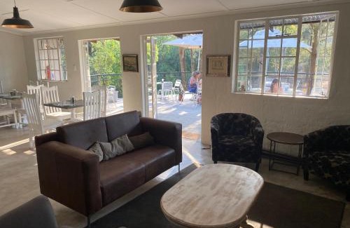 Lanseria Bed & Breakfast | La Moor Country Venue & Eatery