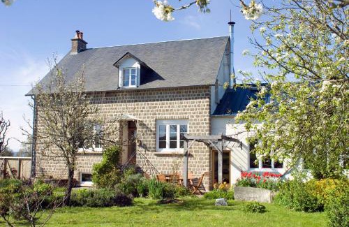 Buais-les-Monts Bed & Breakfast | La Nesliere Chambres d'Hôtes Bio