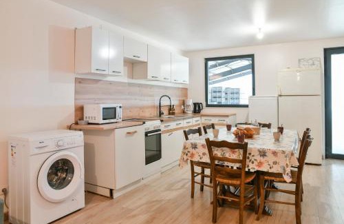 Saint-Pierre-d'Albigny Apartment | La Pépinière -Parking Barbecue- 6P