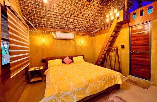 Benipur Hotel | La Pahi Palace